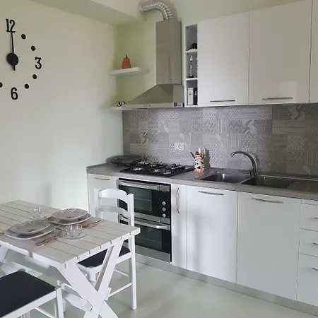 Apartment Bregu *
